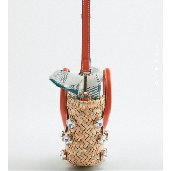 “Last one “ZARA MINI BASKET BAG - Picture 5 of 5